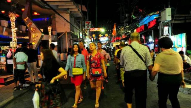 为啥泰国私人导游对美国游客热情，却对中国游客冷漠？太现实了！